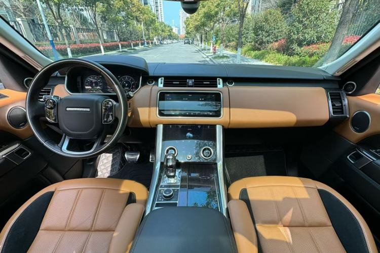 Used Land Rover Range Sport 2022 3.0 L6 YAO Black Edition Interior 1