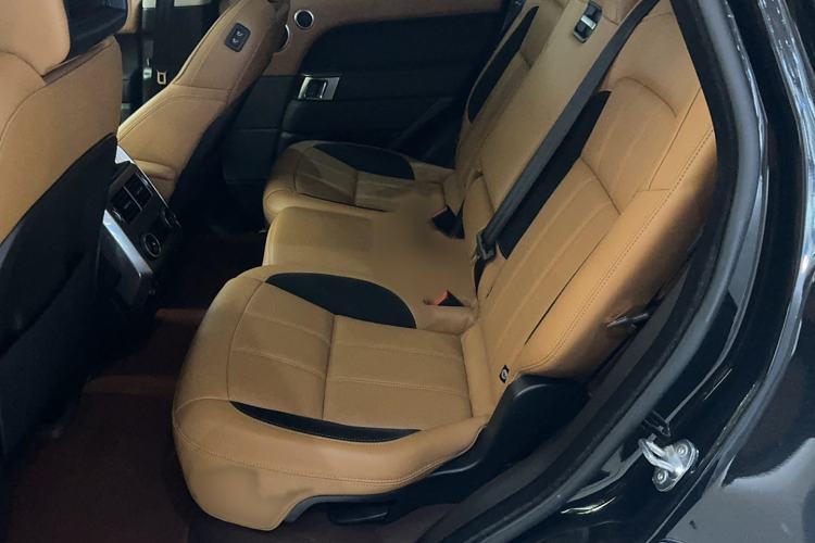 Used Land Rover Range Sport 2022 3.0 L6 YAO Black Edition Interior 1