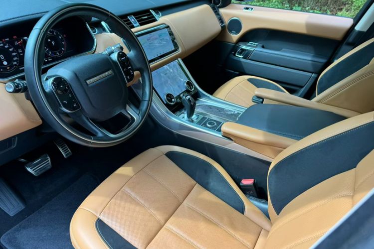Used Land Rover Range Sport 2022 3.0 L6 YAO Black Edition Interior 2
