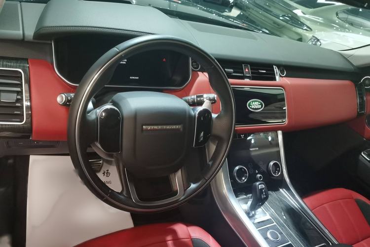 Used Land Rover Range Sport 2022 3.0 L6 YAO Black Edition Interior 3