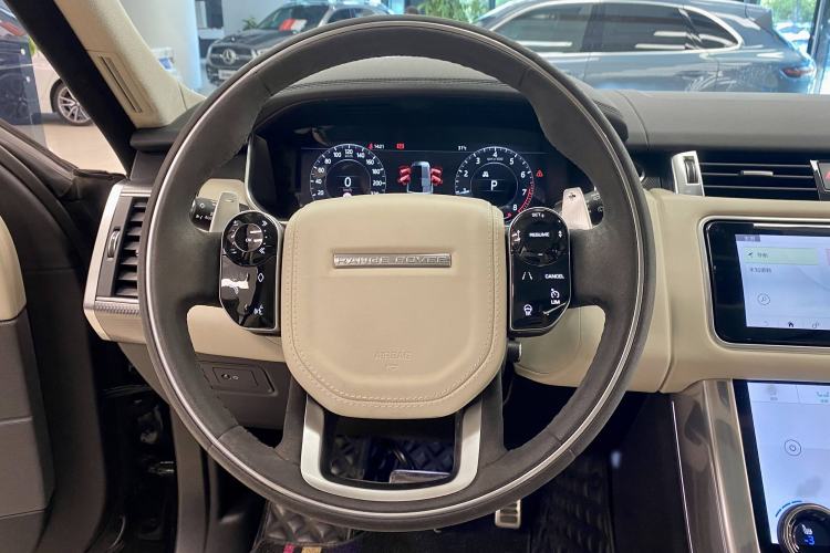 Used Land Rover Range Sport 2022 3.0 L6 Tiger Power Ambition Edition Interior 3