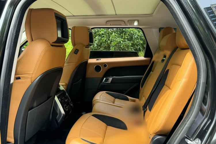 Used Land Rover Range Sport 2022 3.0 L6 YAO Black Edition Interior 3