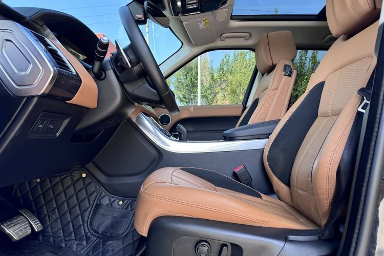 Used Land Rover Range Sport 2022 3.0 L6 YAO Black Edition Interior 9