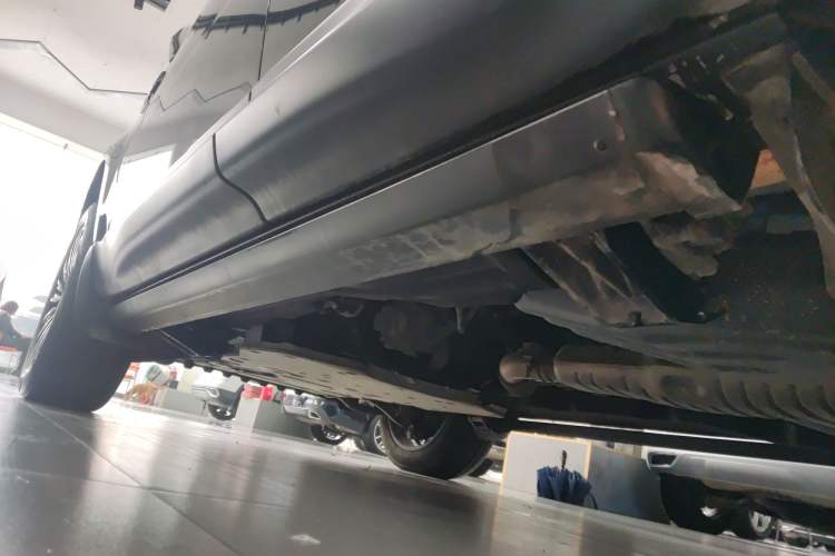 Used Land Rover Range Sport 2022 3.0 L6 SE Left Side Sill