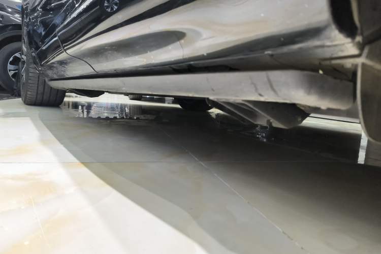 Used Land Rover Range Sport 2022 3.0 L6 YAO Black Edition Left Side Sill