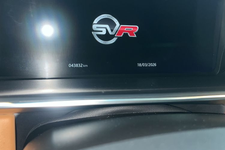 Used Land Rover Range Sport 2022 3.0 L6 YAO Black Edition Odometer Close Up