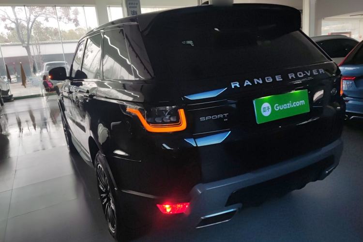 Used Land Rover Range Sport 2022 3.0 L6 SE Rear Left 45 Deg