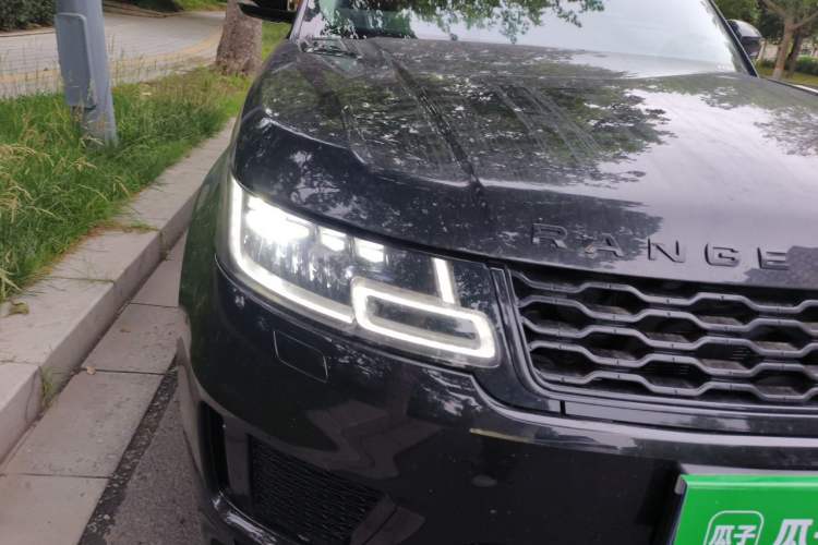 Used Land Rover Range Sport 2022 3.0 L6 YAO Black Edition Right Front Headlight