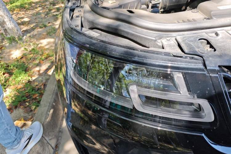 Used Land Rover Range Sport 2022 3.0 L6 SE Right Front Headlight