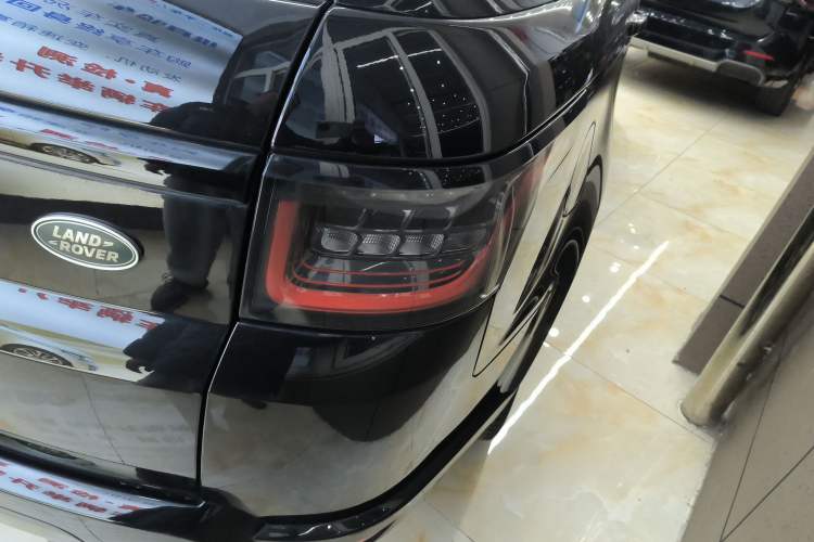Used Land Rover Range Sport 2022 3.0 L6 YAO Black Edition Right Rear Taillight