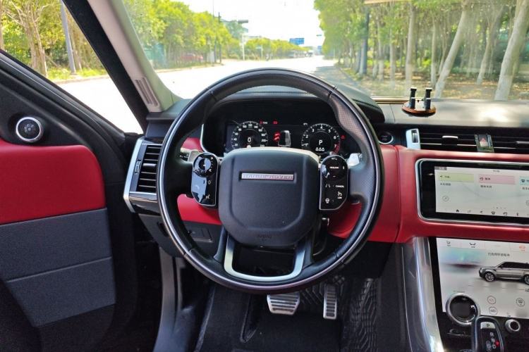 Used Land Rover Range Sport 2022 3.0 L6 SE Steering Wheel