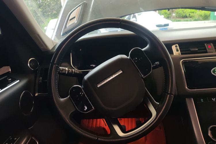 Used Land Rover Range Sport 2022 3.0 L6 SE Steering Wheel