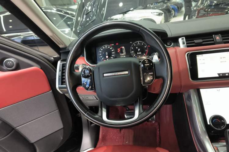 Used Land Rover Range Sport 2022 3.0 L6 YAO Black Edition Steering Wheel