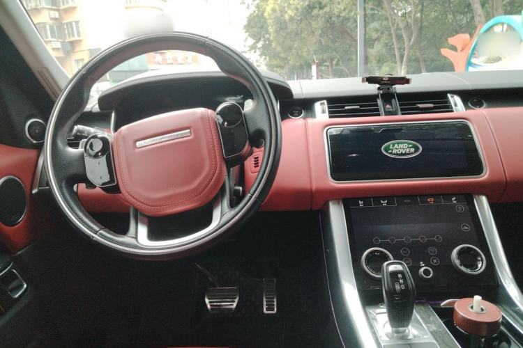Used Land Rover Range Sport 2022 3.0 L6 YAO Black Edition Steering Wheel