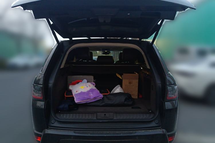 Used Land Rover Range Sport 2022 3.0 L6 YAO Black Edition Trunk
