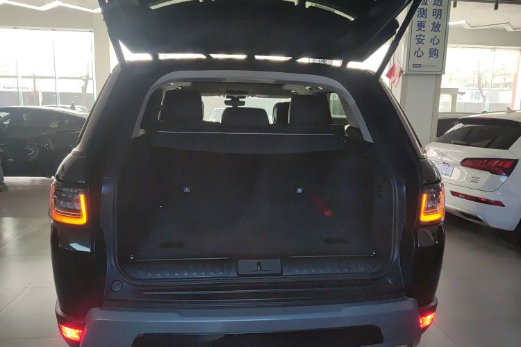 Used Land Rover Range Sport 2022 3.0 L6 SE Trunk
