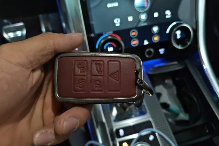 Used Land Rover Range Sport 2022 3.0 L6 Tiger Power Ambition Edition Vehicle Key