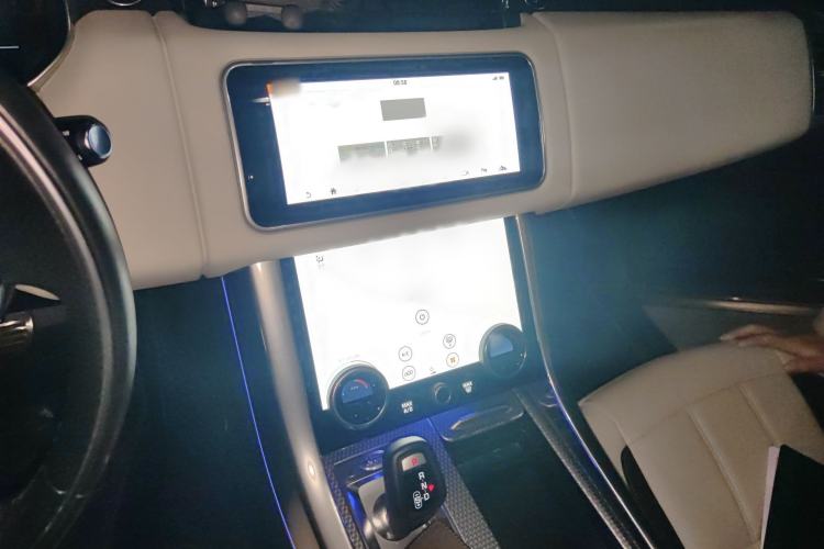 Used Land Rover Range Sport 2022 3.0 L6 Ink Blue Glitter Edition Audio And AC Panel