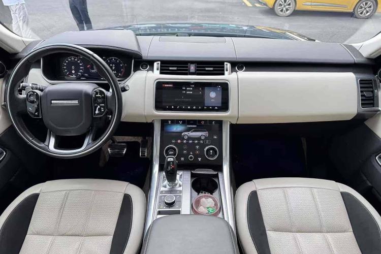 Used Land Rover Range Sport 2022 3.0 L6 Ink Blue Glitter Edition Center Console