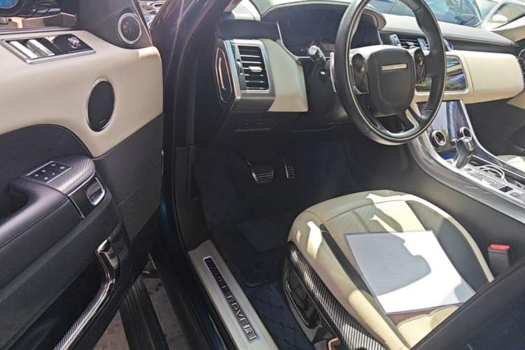 Used Land Rover Range Sport 2022 3.0 L6 Ink Blue Glitter Edition Driver Seat