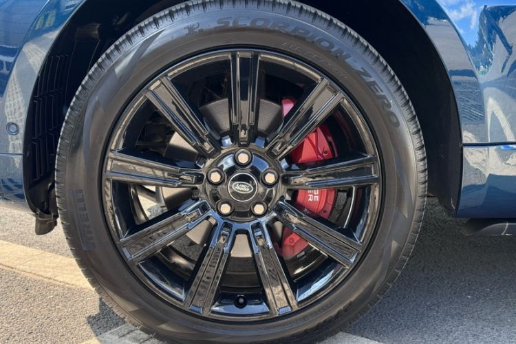 Used Land Rover Range Sport 2022 3.0 L6 Ink Blue Glitter Edition Exterior 5