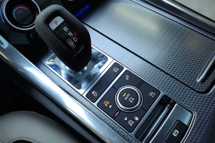 Used Land Rover Range Sport 2022 3.0 L6 Ink Blue Glitter Edition Gear Lever
