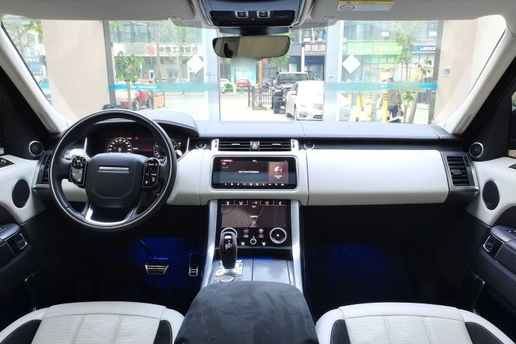 Used Land Rover Range Sport 2022 3.0 L6 Ink Blue Glitter Edition Interior 3