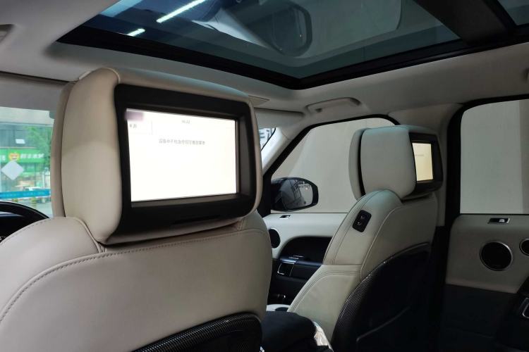 Used Land Rover Range Sport 2022 3.0 L6 Ink Blue Glitter Edition Interior 4