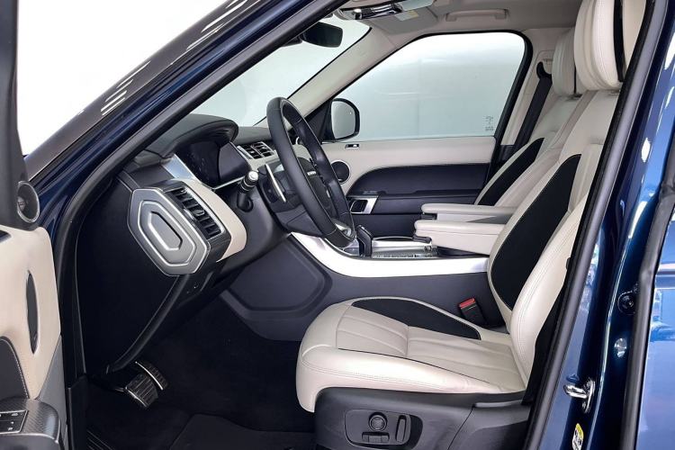 Used Land Rover Range Sport 2022 3.0 L6 Ink Blue Glitter Edition Interior 8