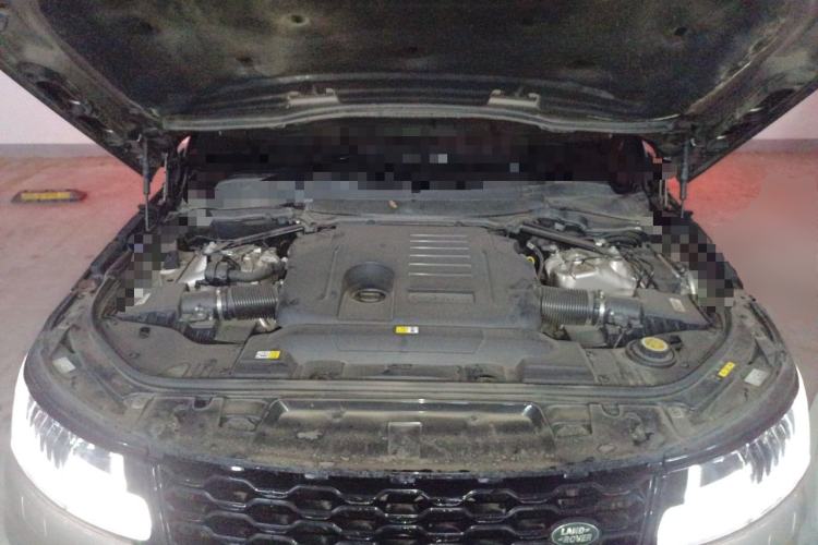 Used Land Rover Range Sport 2022 3.0 L6 YAO Black Edition Engine Bay
