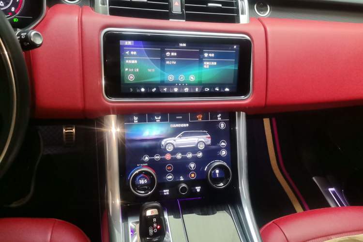 Used Land Rover Range Sport 2022 3.0 L6 YAO Black Edition Audio And AC Panel