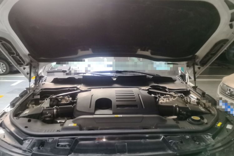 Used Land Rover Range Sport 2022 3.0 L6 YAO Black Edition Engine Bay