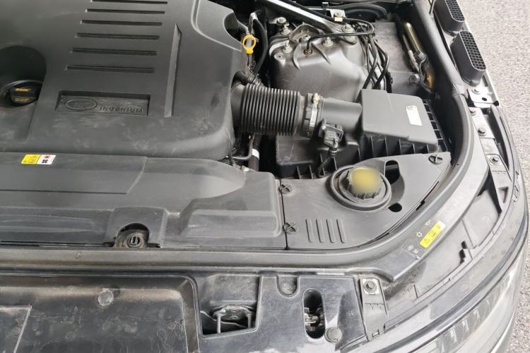 Used Land Rover Range Sport 2022 3.0 L6 YAO Black Edition Engine Bay Left