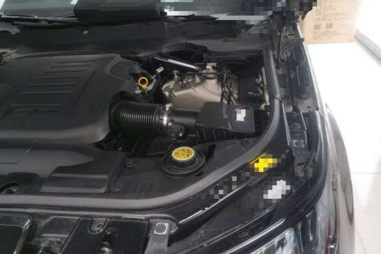 Used Land Rover Range Sport 2022 3.0 L6 YAO Black Edition Engine Bay Left
