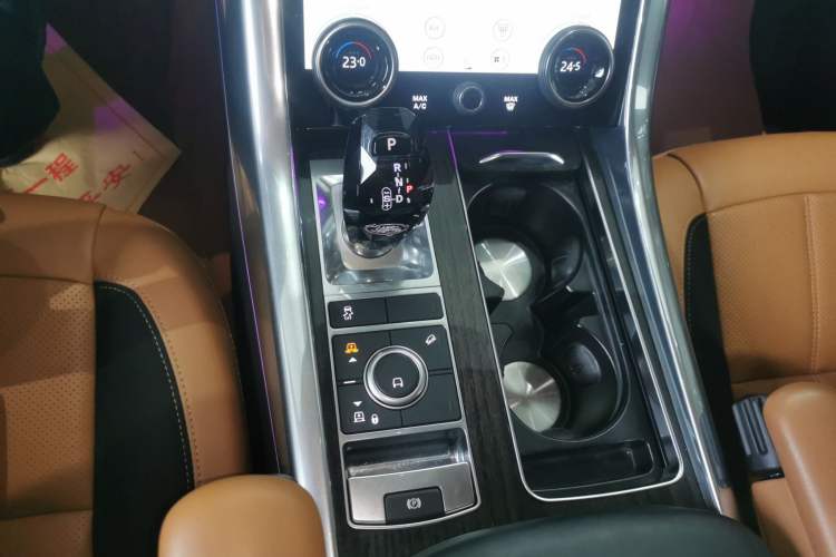 Used Land Rover Range Sport 2022 3.0 L6 YAO Black Edition Gear Lever