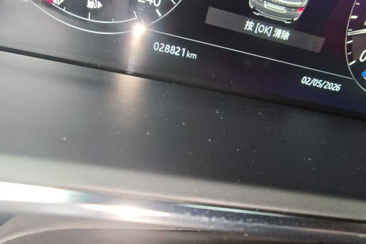Used Land Rover Range Sport 2022 3.0 L6 YAO Black Edition Odometer Close Up