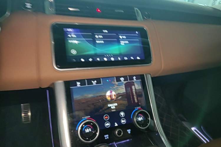 Used Land Rover Range Sport 2022 3.0 L6 YAO Black Edition Audio And AC Panel