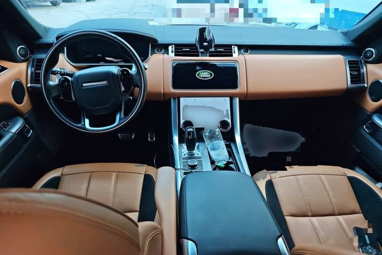 Used Land Rover Range Sport 2022 3.0 L6 YAO Black Edition Center Console