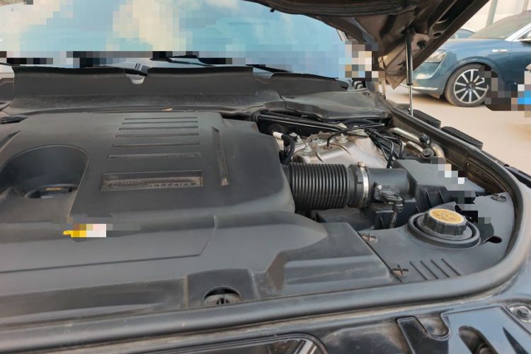 Used Land Rover Range Sport 2022 3.0 L6 YAO Black Edition Engine Bay Left
