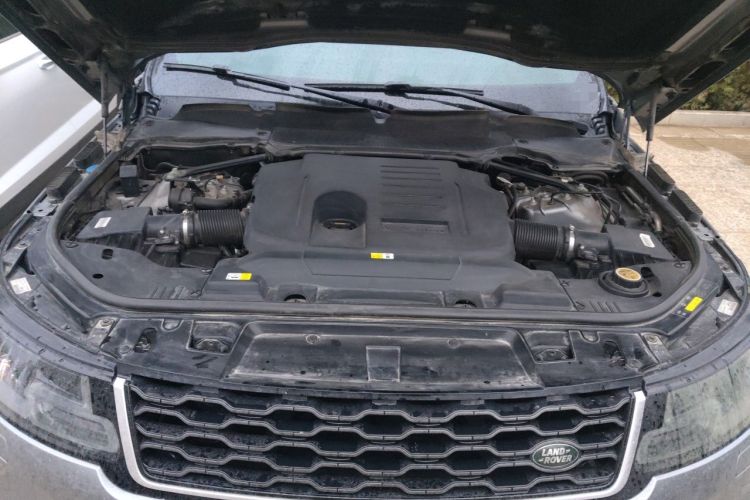 Used Land Rover Range Sport 2022 3.0 L6 SE Engine Bay