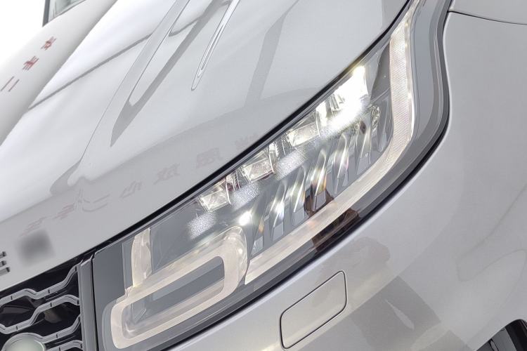 Used Land Rover Range Sport 2022 3.0 L6 YAO Black Edition Exterior 4