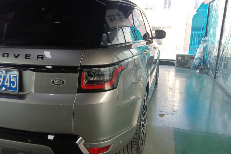 Used Land Rover Range Sport 2022 3.0 L6 YAO Black Edition Exterior 6