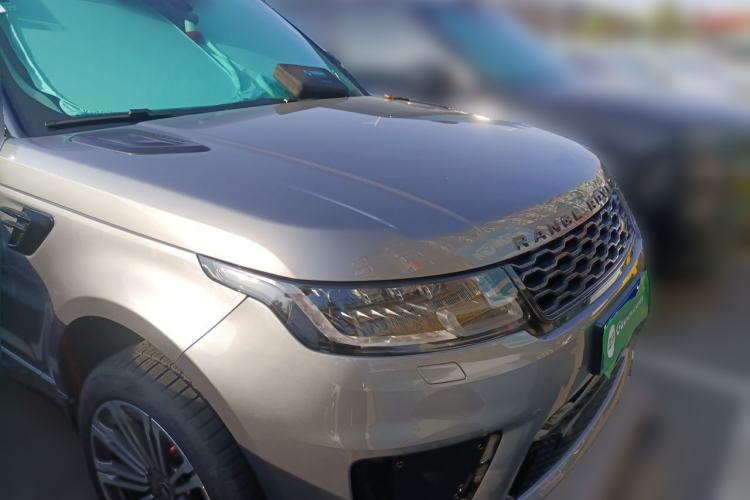 Used Land Rover Range Sport 2022 3.0 L6 YAO Black Edition Front Right 45 Deg