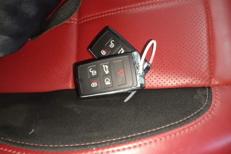 Used Land Rover Range Sport 2022 3.0 L6 YAO Black Edition Interior 1