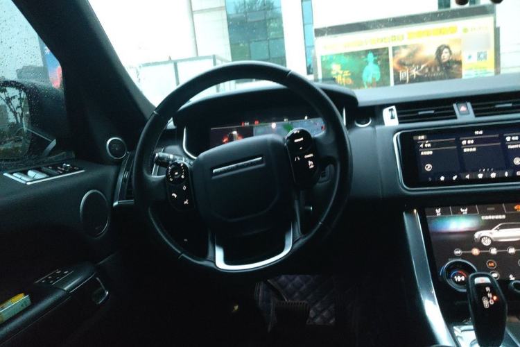 Used Land Rover Range Sport 2022 3.0 L6 SE Steering Wheel