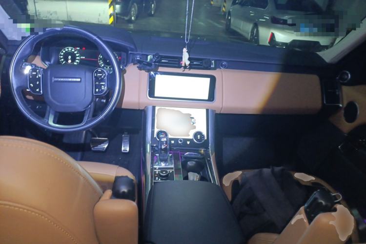Used Land Rover Range Sport 2022 3.0 L6 YAO Black Edition Center Console