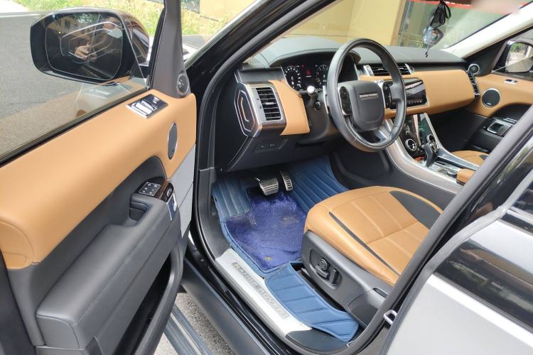 Used Land Rover Range Sport 2022 3.0 L6 YAO Black Edition Driver Seat