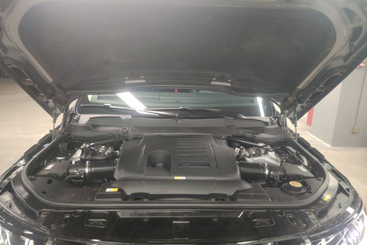 Used Land Rover Range Sport 2022 3.0 L6 SE Engine Bay
