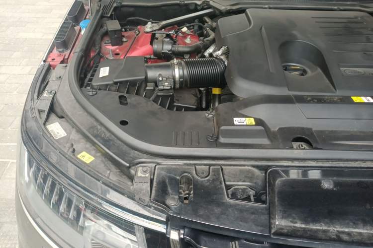 Used Land Rover Range Sport 2022 3.0 L6 HST Engine Bay Right