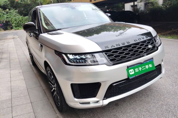 Used Land Rover Range Sport 2022 3.0 L6 YAO Black Edition Front Right 45 Deg